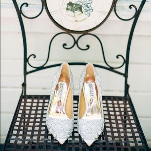 Badgley Mischka rouge dress pump worn 1x